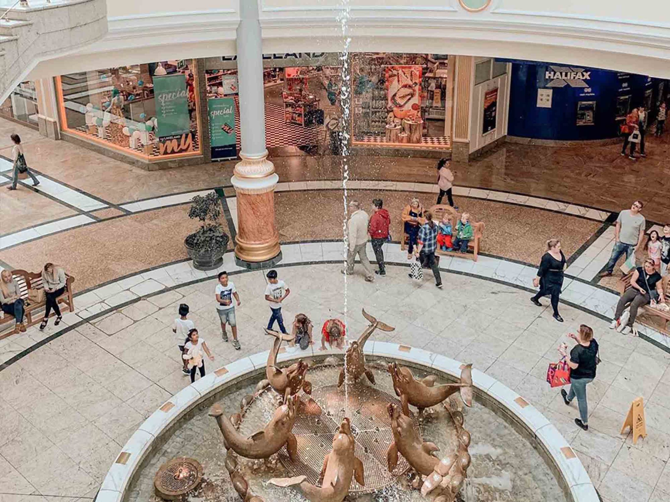 Things to Do in Manchester - Trafford Centre