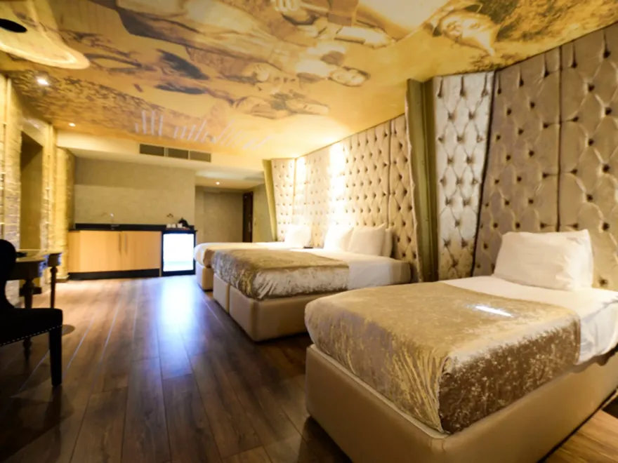 Arthouse - Gold Bedroom 1