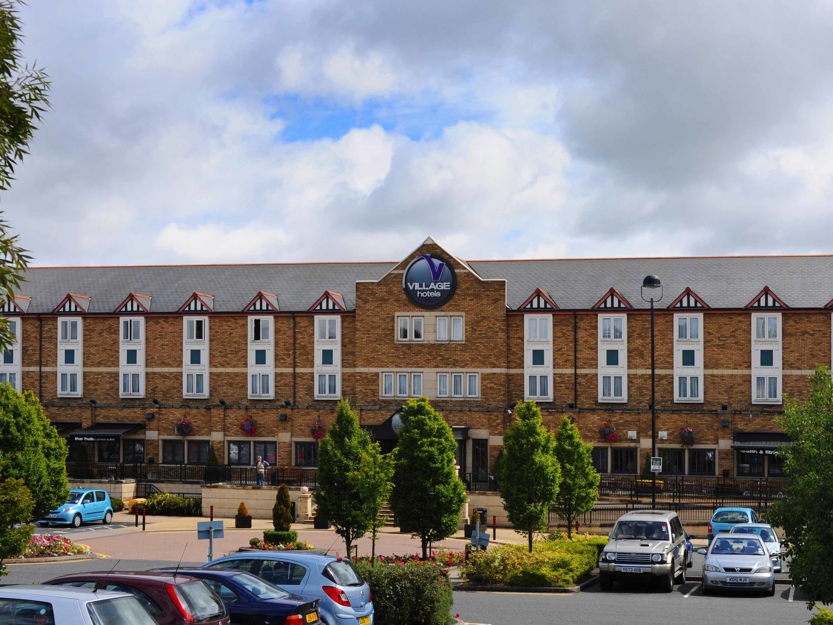 Village Hotel Dudley 4Star Hotel Outside Centre