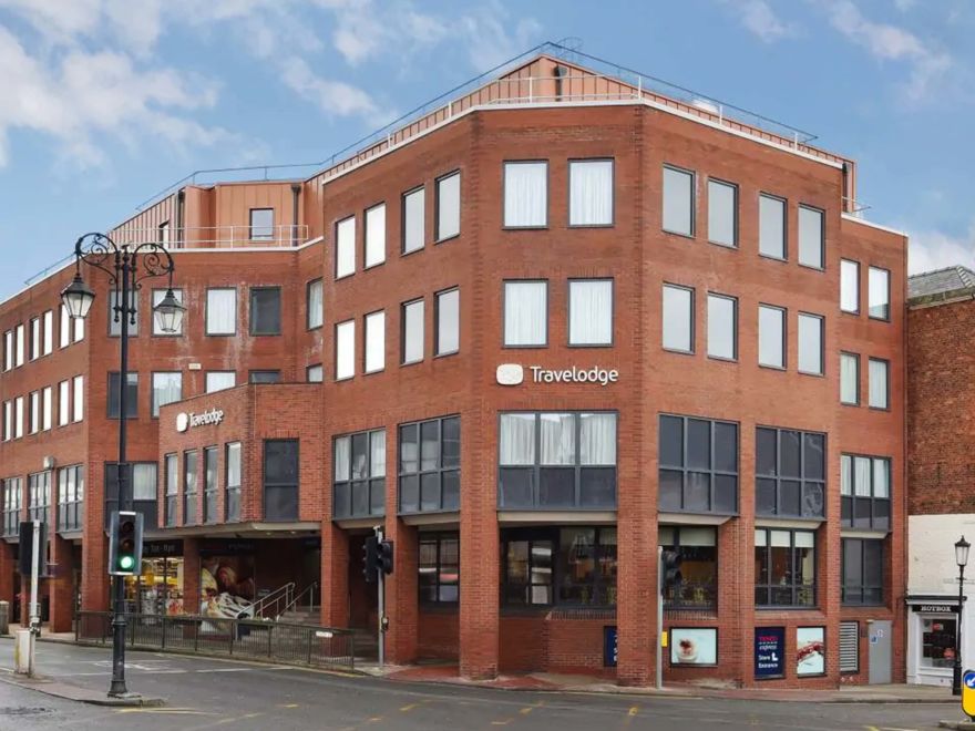 Travelodge Chester Central Bridge Street City Centre Cheap Budget Hotel