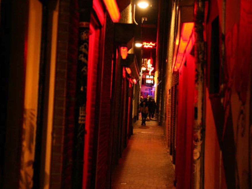 Bar Crawl - Red Light District Hen Party Experience