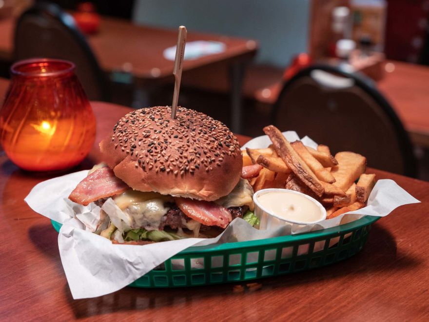 Coco's Outback - Dinner