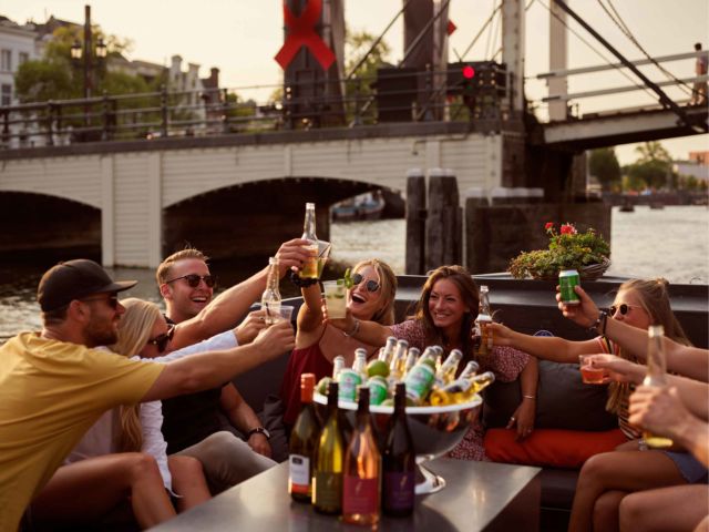 Private Canal Cruise & Unlimited Drinks