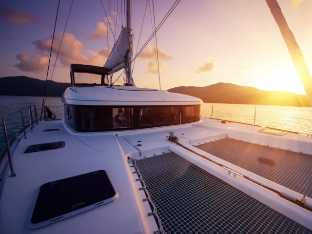 Yacht Cruise Package