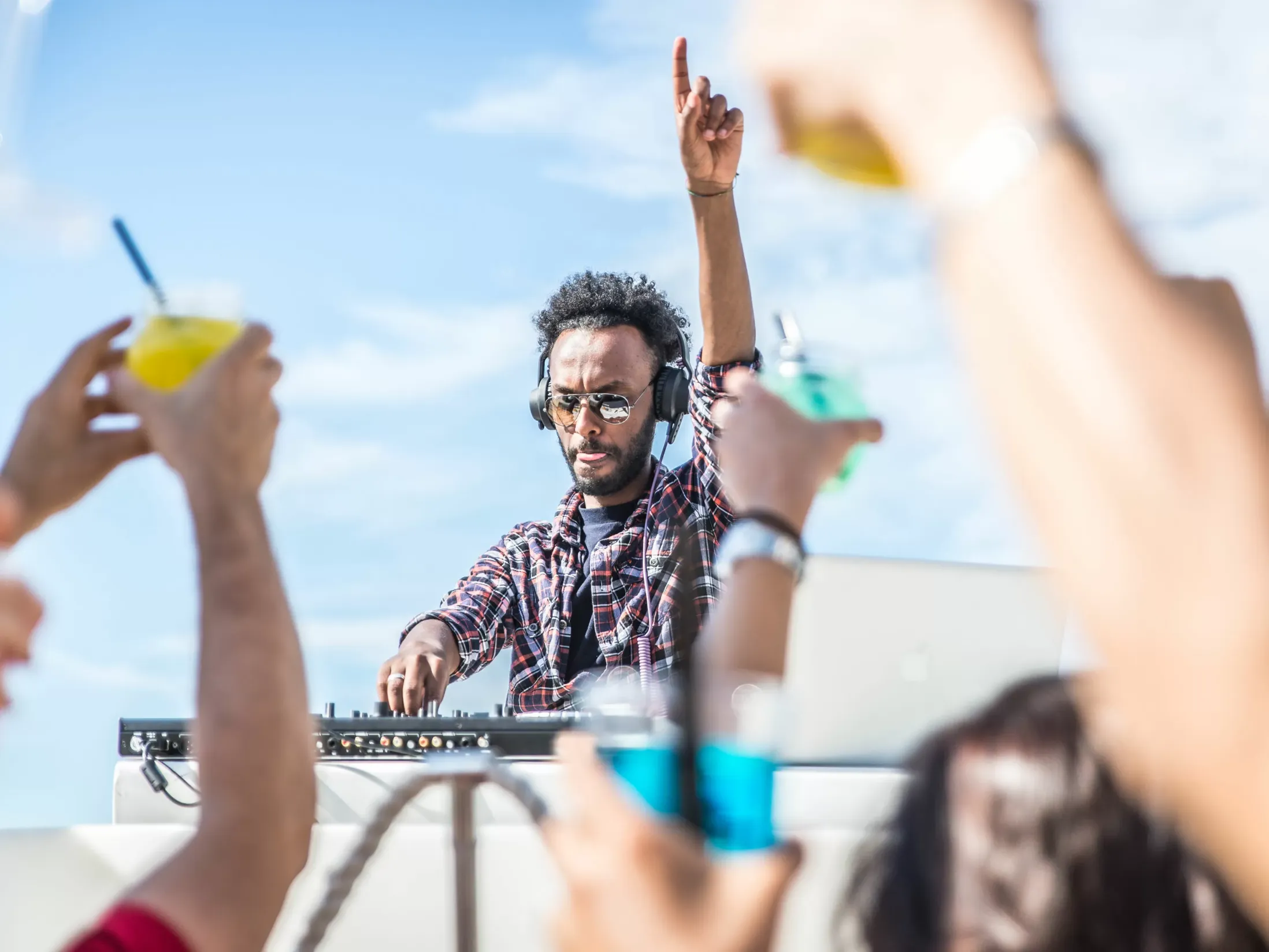 What to Look Forward to with a Hen Party in Benidorm?