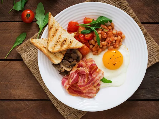 Oasis Brunch with Beer