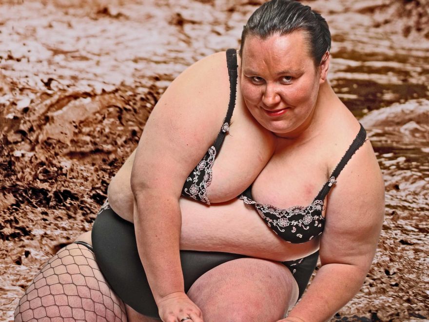 Mud Wrestling with Roly Poly Stripper