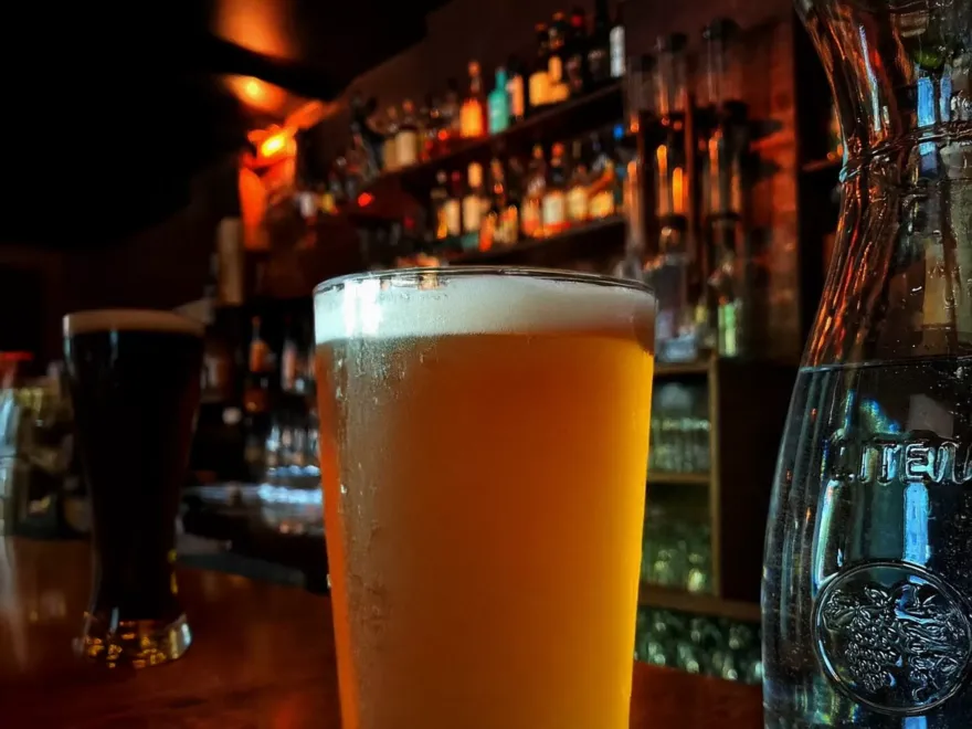 Bar Crawl with Beers