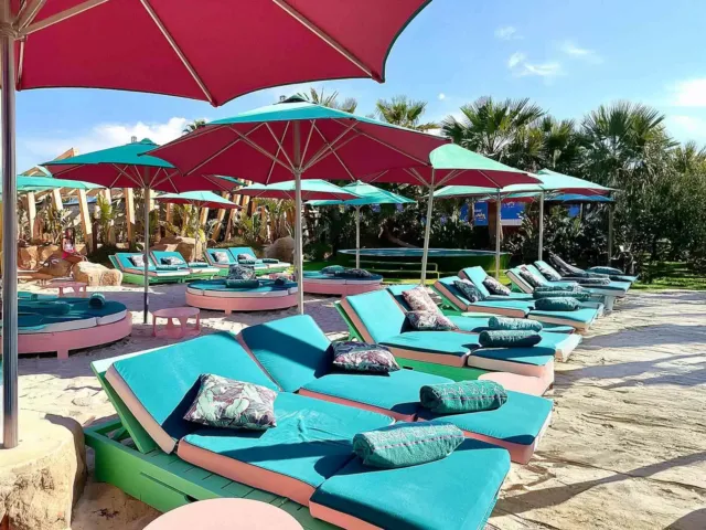 Luxury Beach Club Entry