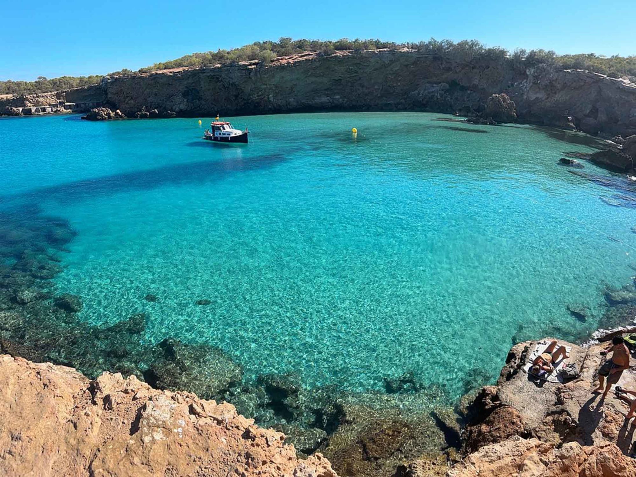 What Are the Reasons to Visit Ibiza?