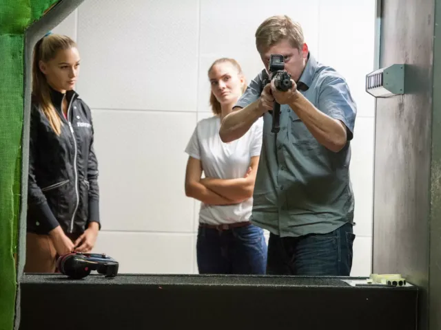 MP5 & AK-47 Shooting