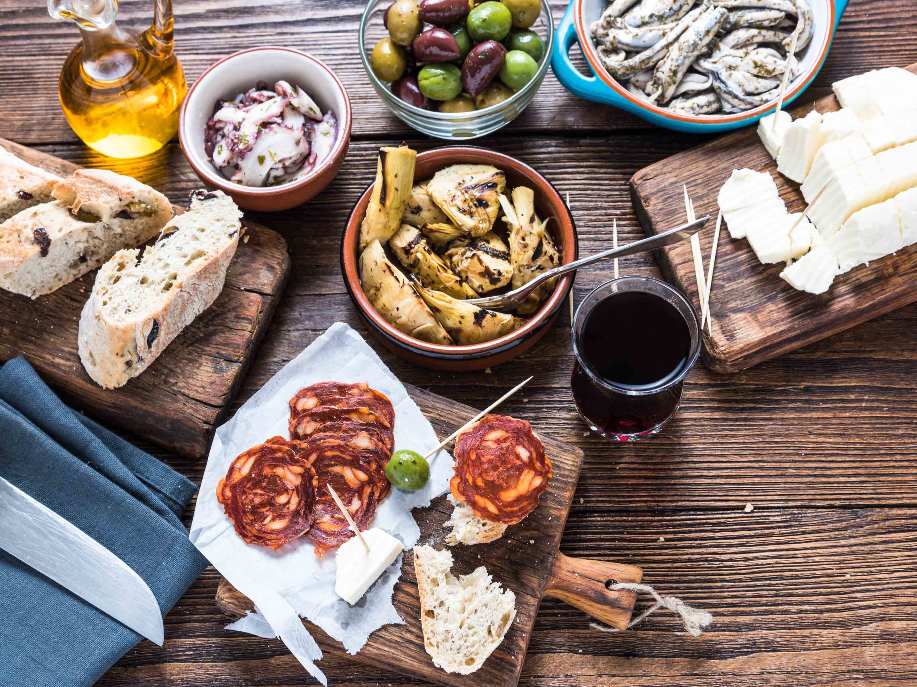 2 Course Meal & Wine Hen Party in Lisbon Book Online