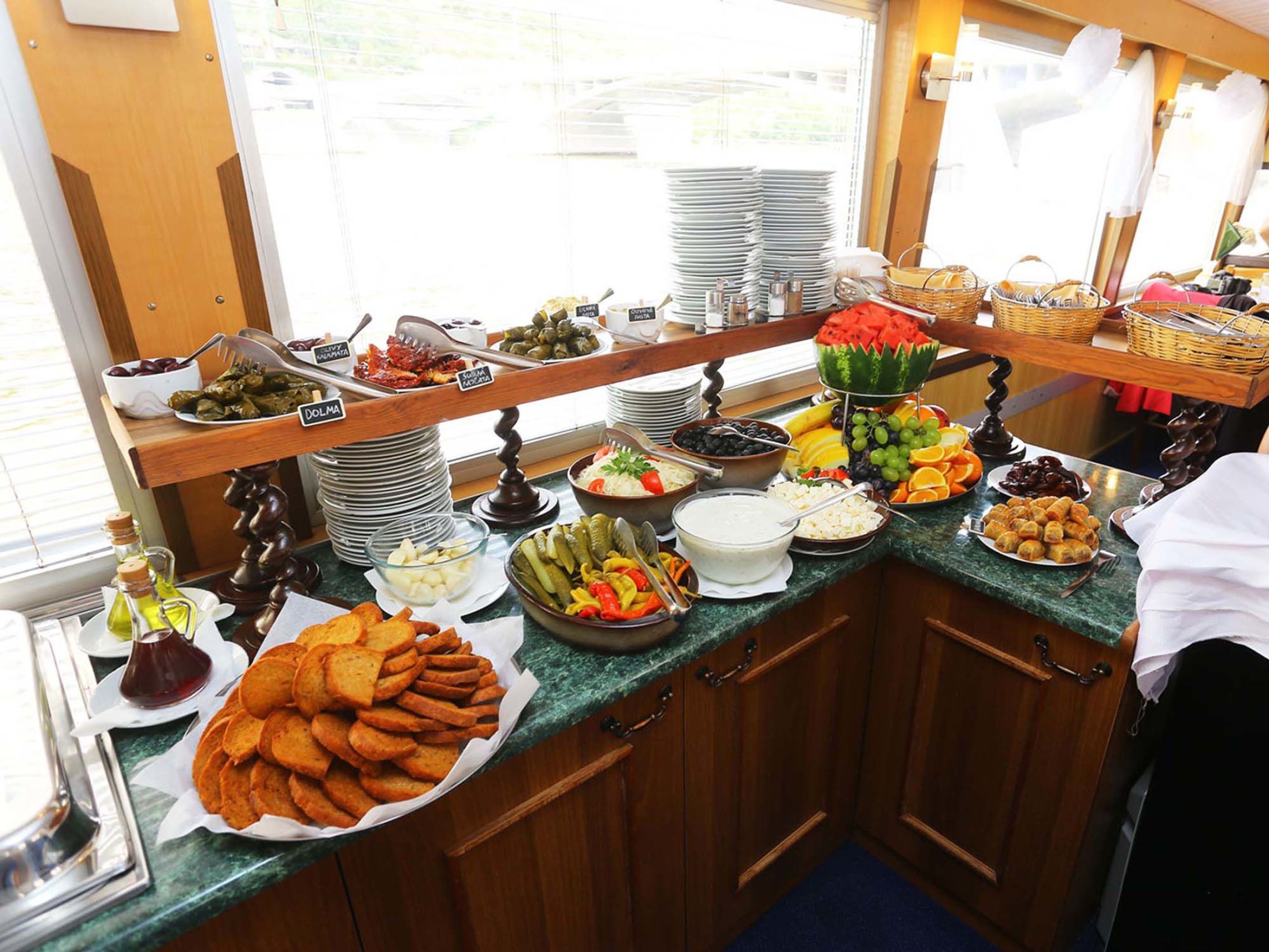 What Are the Reasons to Visit Prague?