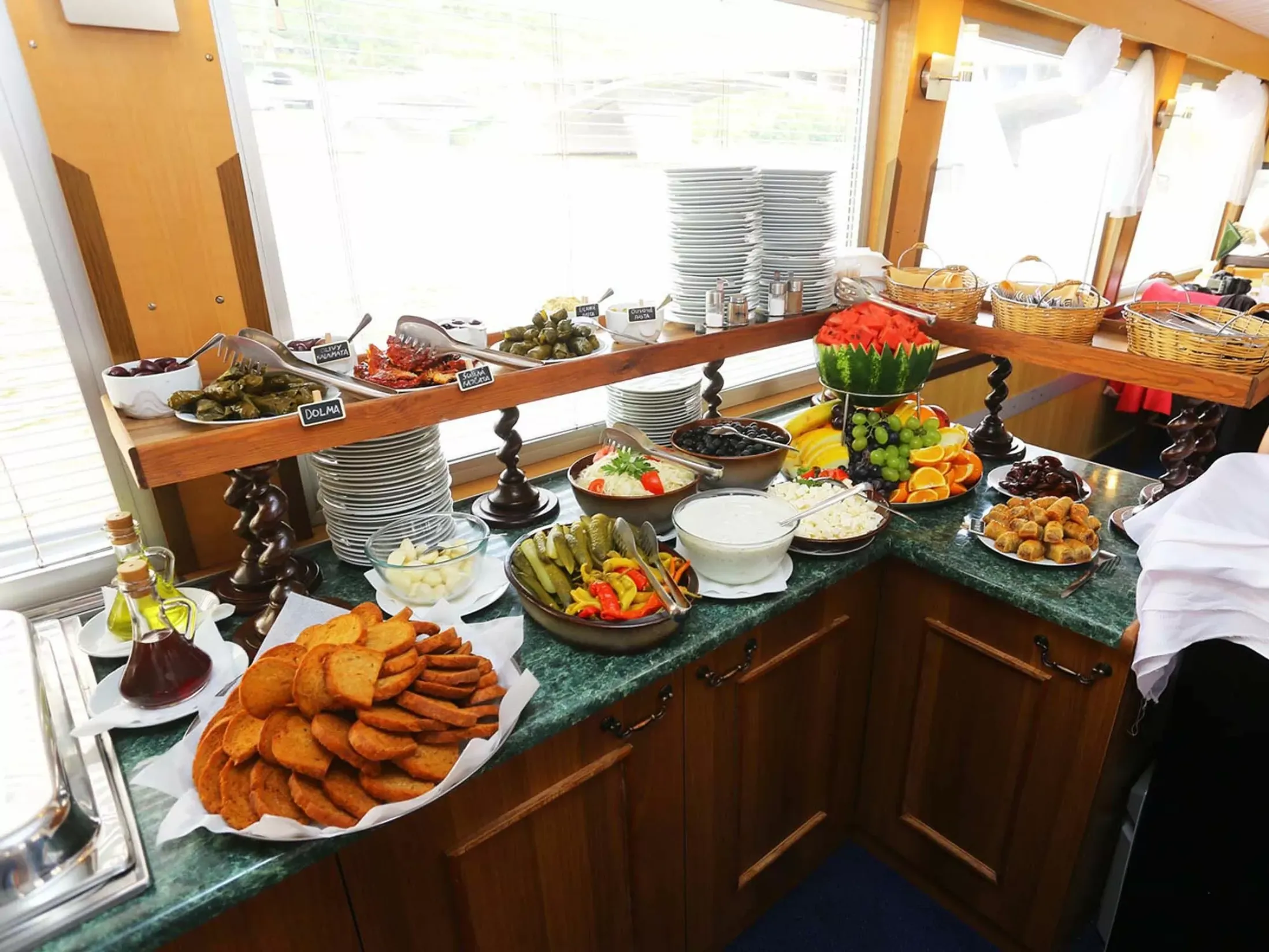 What Are the Reasons to Visit Prague?