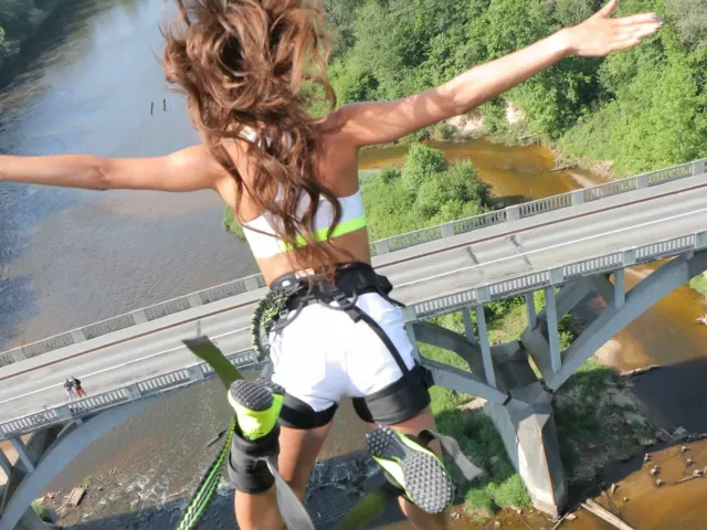 Bungee Jumping