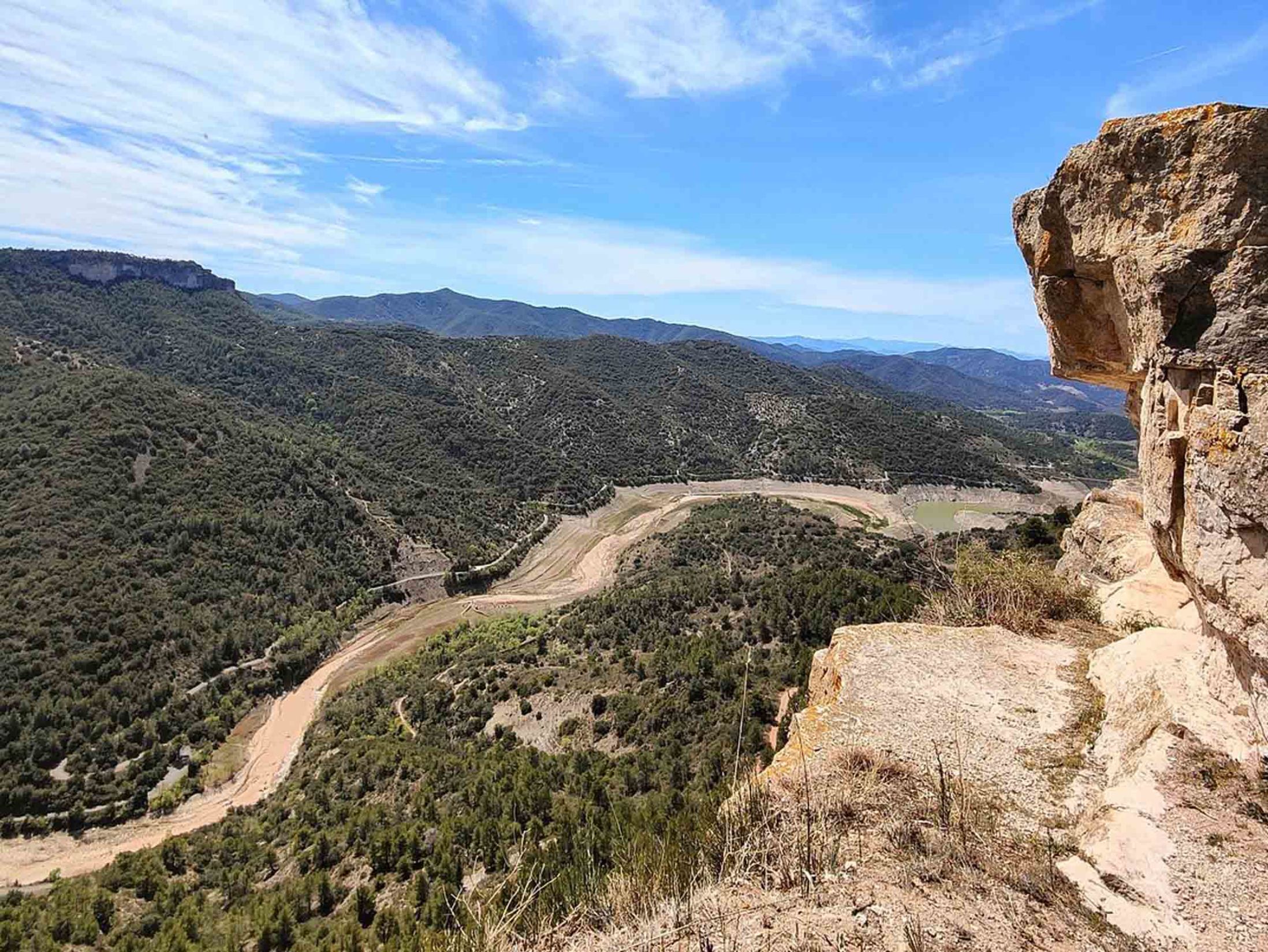 What are the Reasons to Visit Salou?