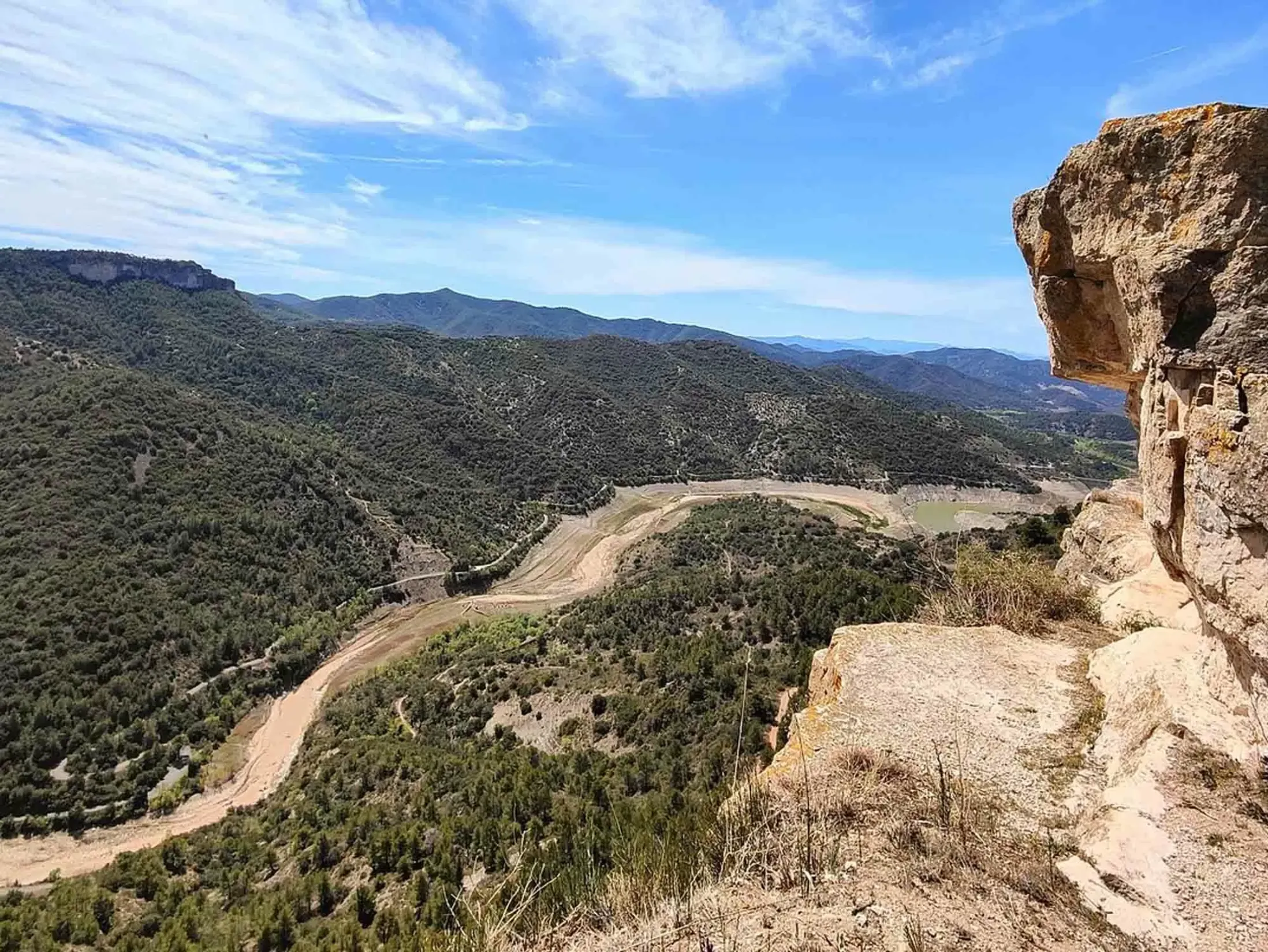 What are the Reasons to Visit Salou?