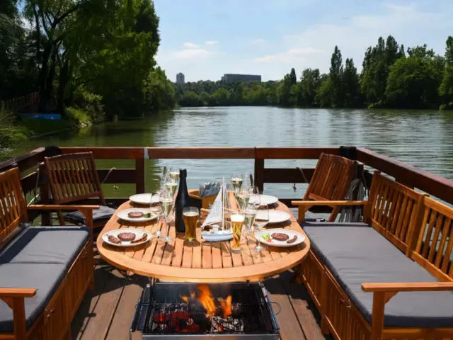 River Boat Tour & BBQ