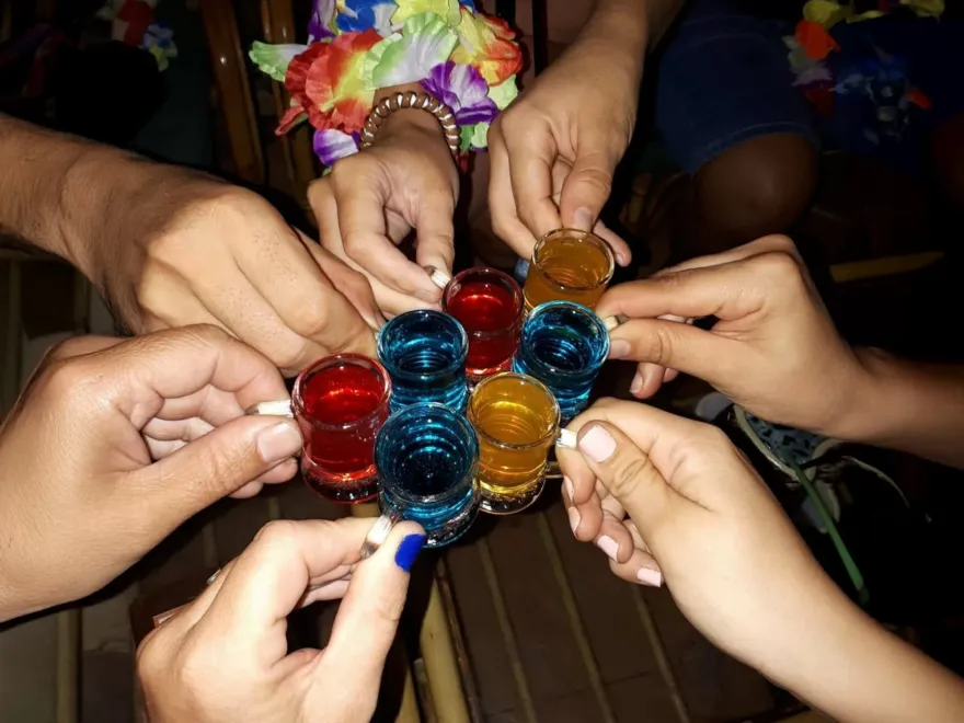 Guided Bar Crawl & Nightclub Entry