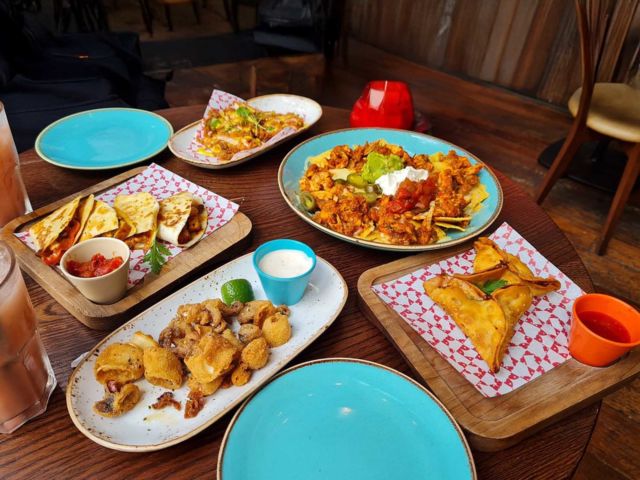 Tropical Bottomless Brunch