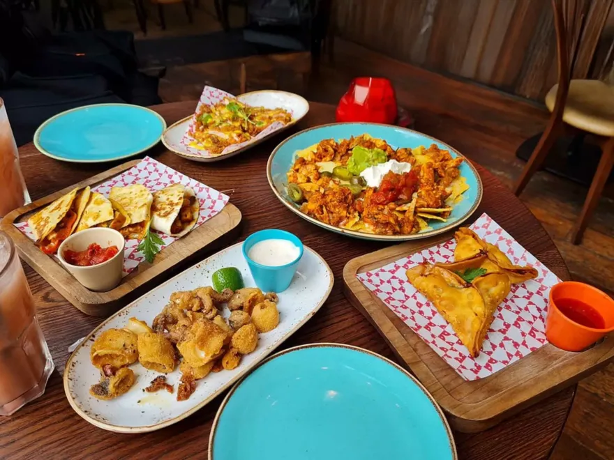 Bottomless Brunch Tropical