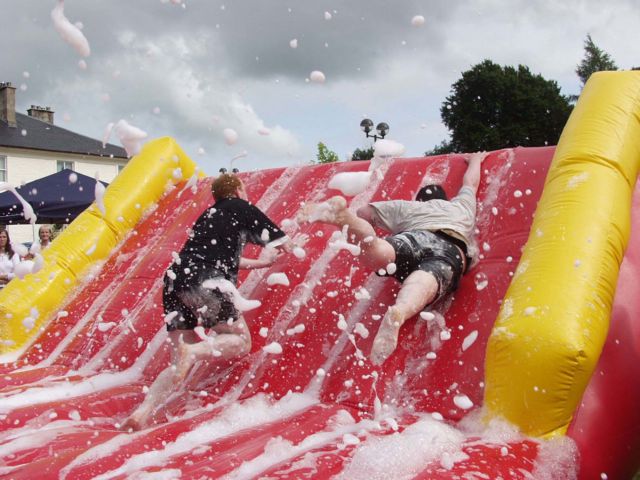 It's a Knockout Team Challenge