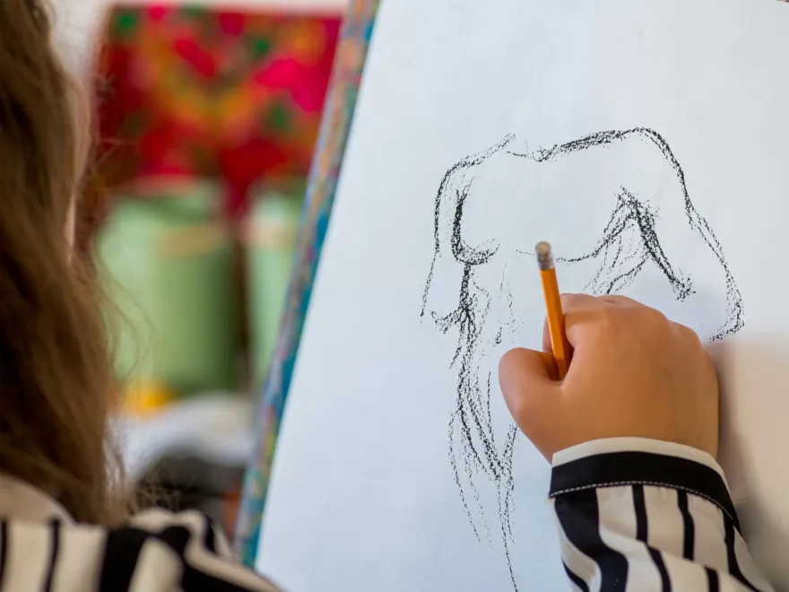 Team Building Life Drawing