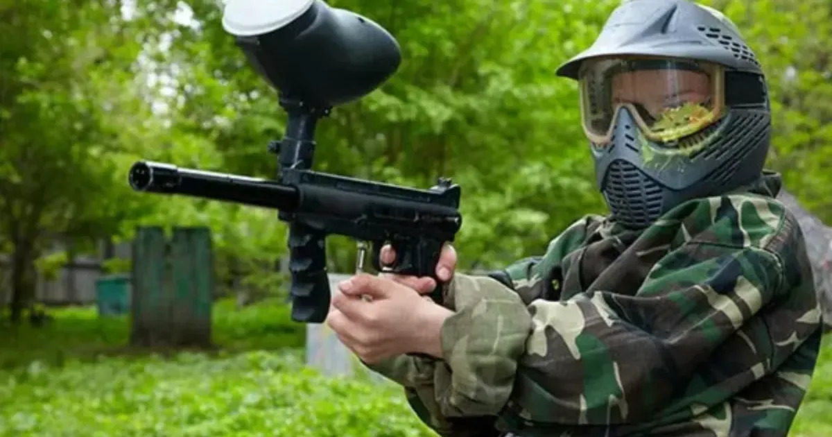 Paintballing Team Building